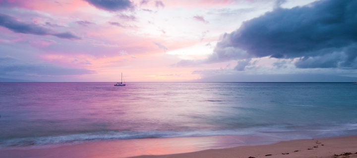 Das Pink Evening And Lonely Boat At Horizon Wallpaper 720x320