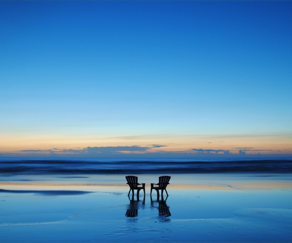 Screenshot №1 pro téma Beach Chairs For Couple At Sunset 960x800