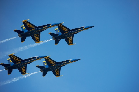 Обои US Navy Blue Angels 480x320