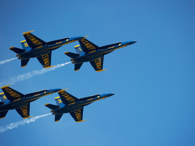 Обои US Navy Blue Angels 800x600