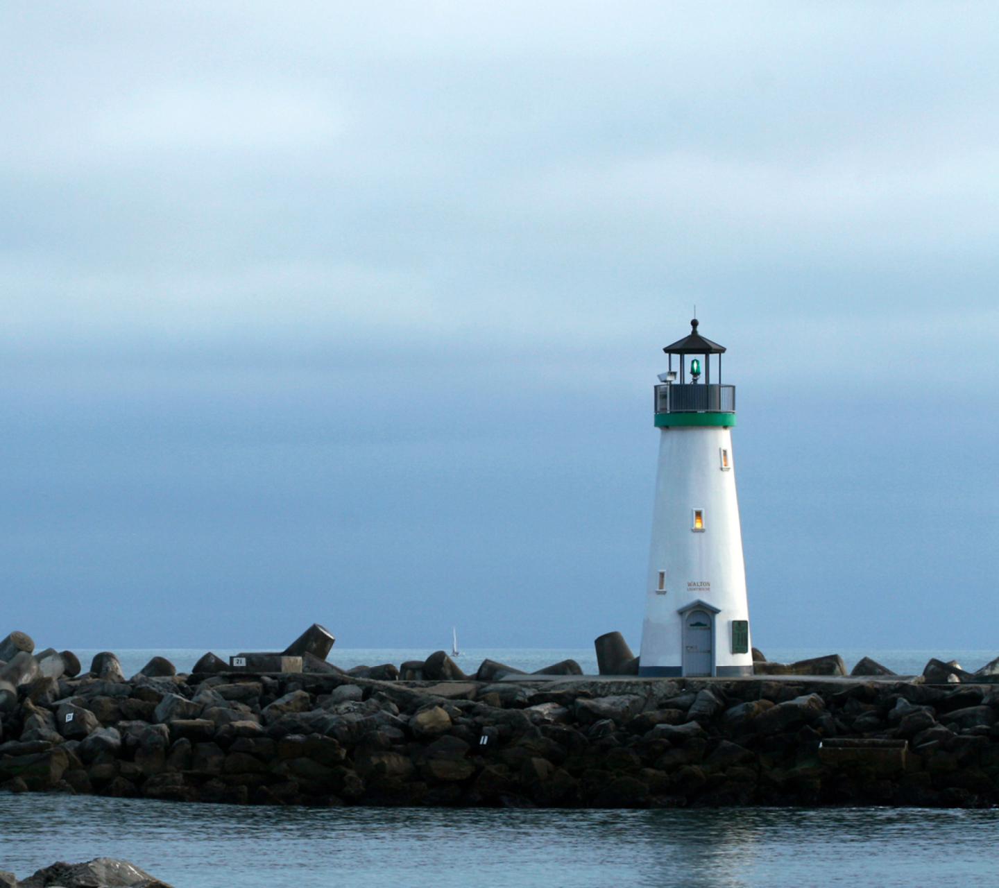 Fondo de pantalla White Lighthouse 1440x1280