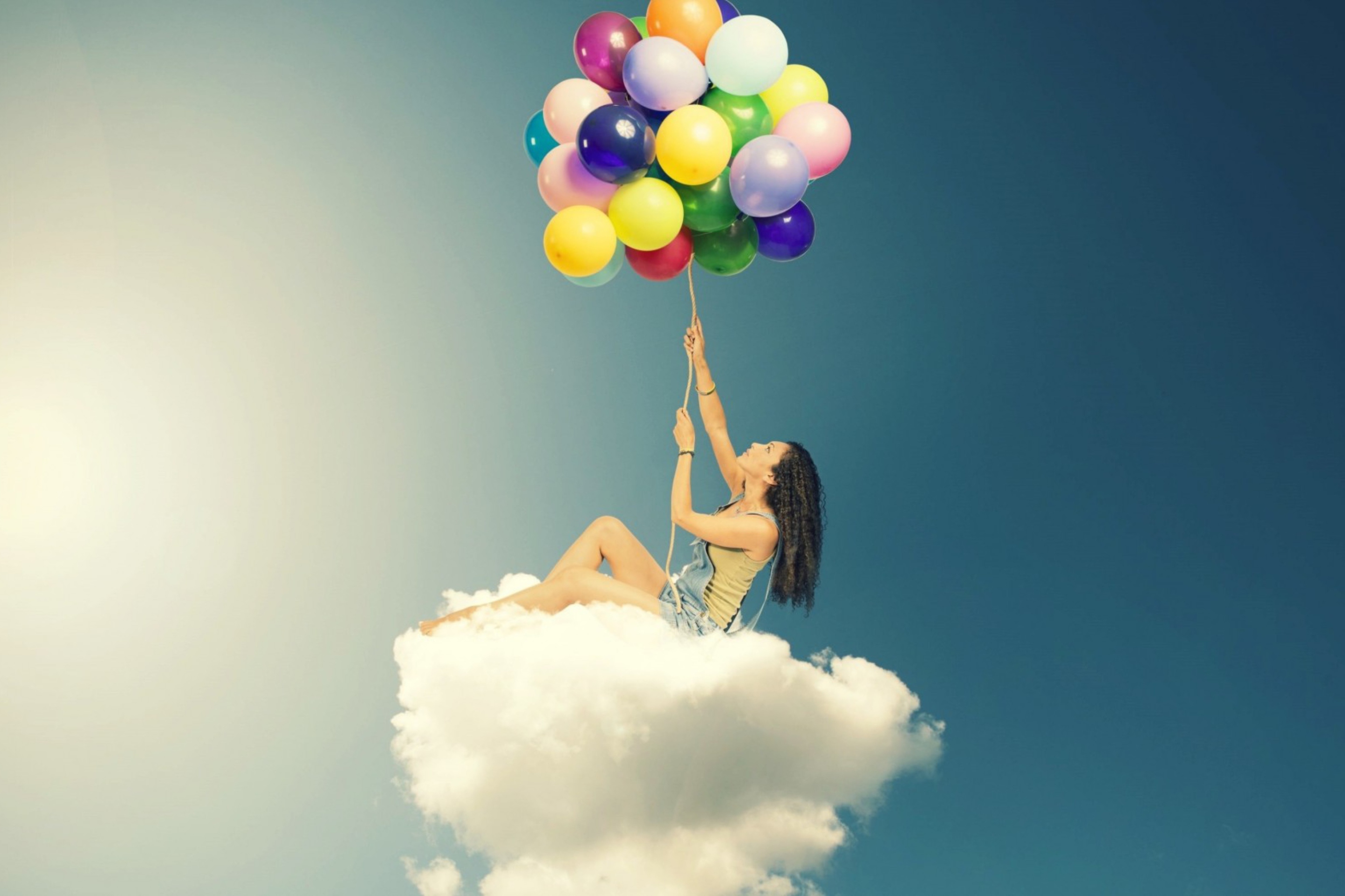 Sfondi Flyin High On Cloud With Balloons 2880x1920