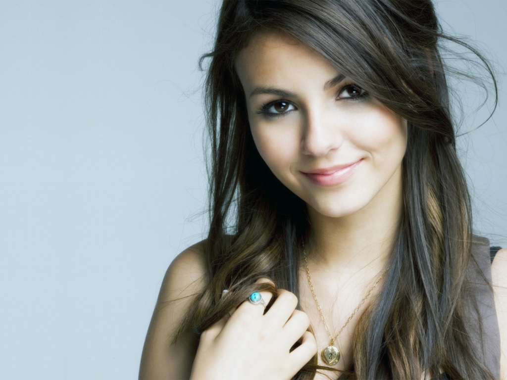 Screenshot №1 pro téma Victoria Justice 1024x768