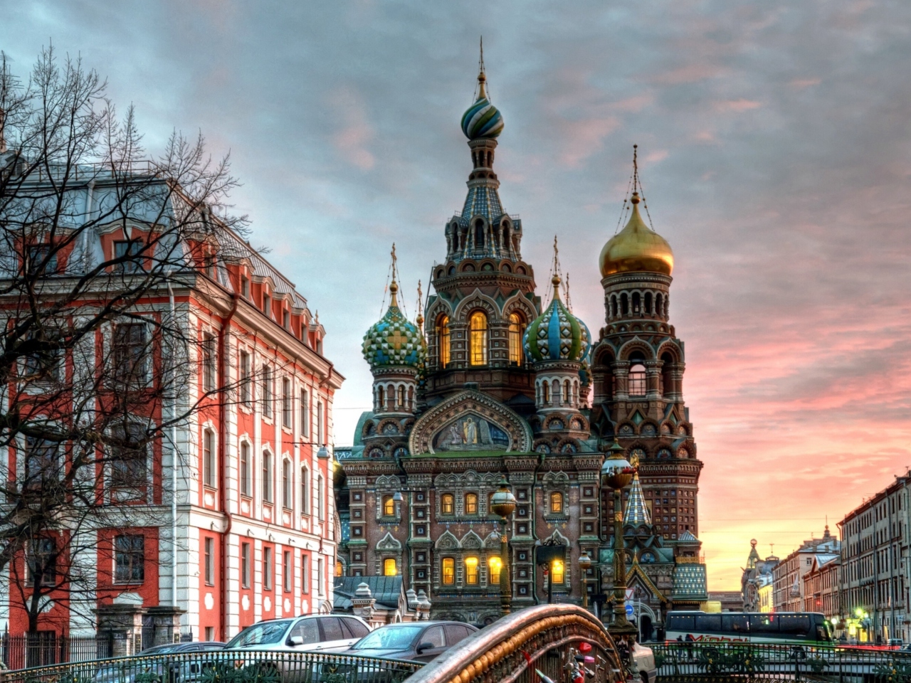 Das Church In Saint-Petersburg Wallpaper 1280x960