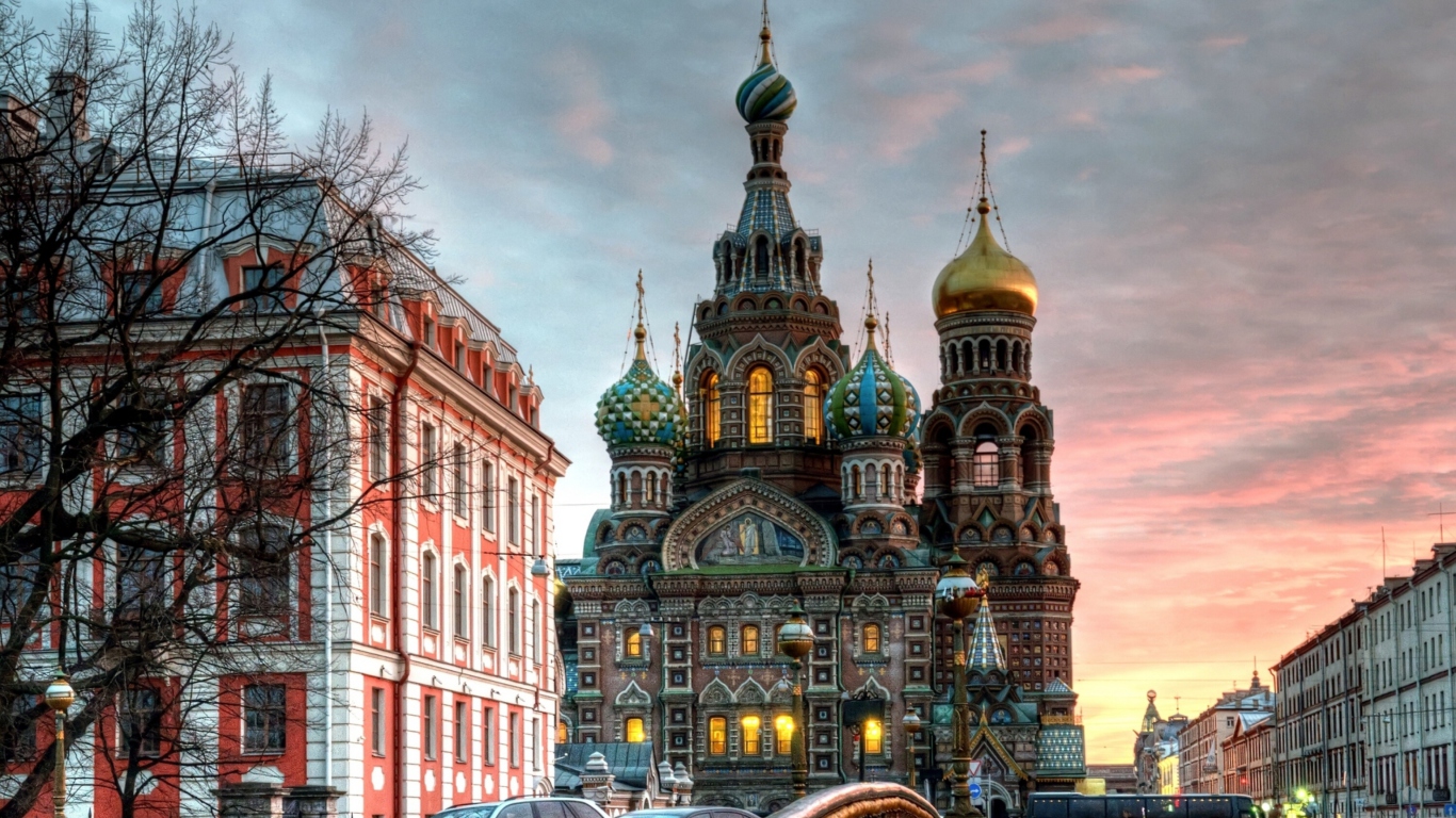 Screenshot №1 pro téma Church In Saint-Petersburg 1366x768