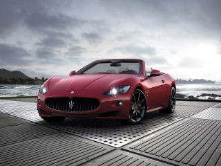 Screenshot №1 pro téma Maserati Grancabrio Sport 320x240