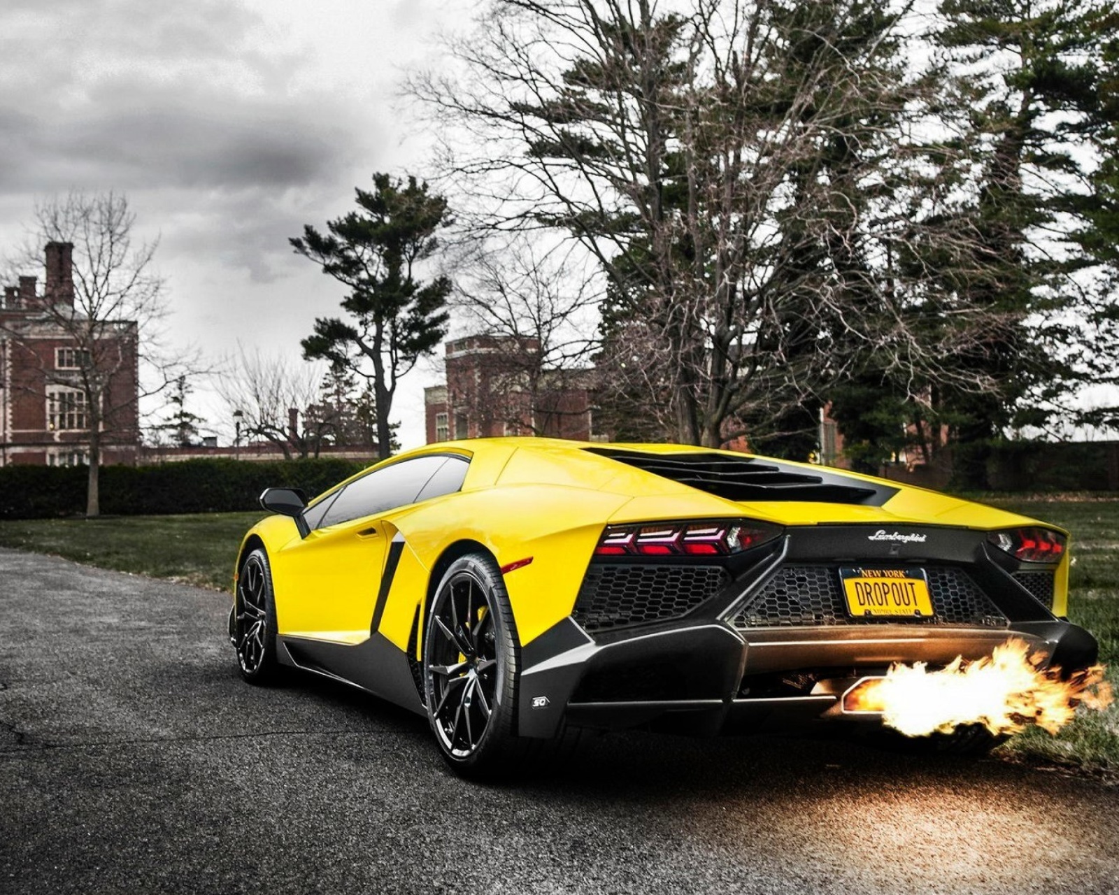 Das Lamborghini Aventador LP720 4 Wallpaper 1600x1280