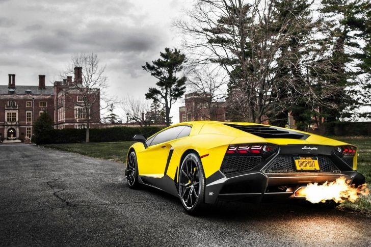 Fondo de pantalla Lamborghini Aventador LP720 4