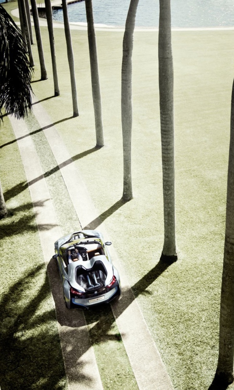Sfondi BMW i8 Concept Spyder Under Palm Trees 480x800