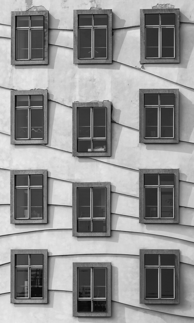 Sfondi Windows Geometry on Dancing House 768x1280