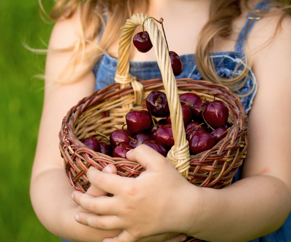 Spring Cherries screenshot #1 960x800