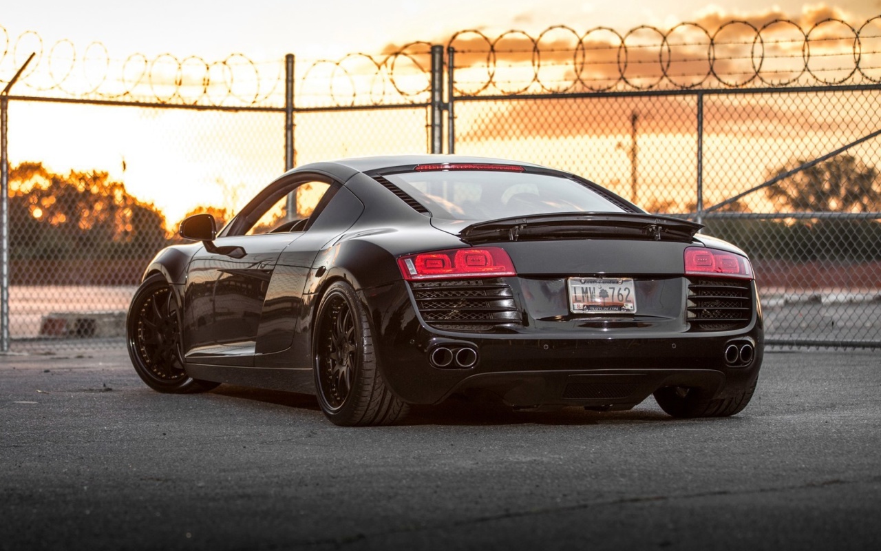 Audi R8 wallpaper 1280x800