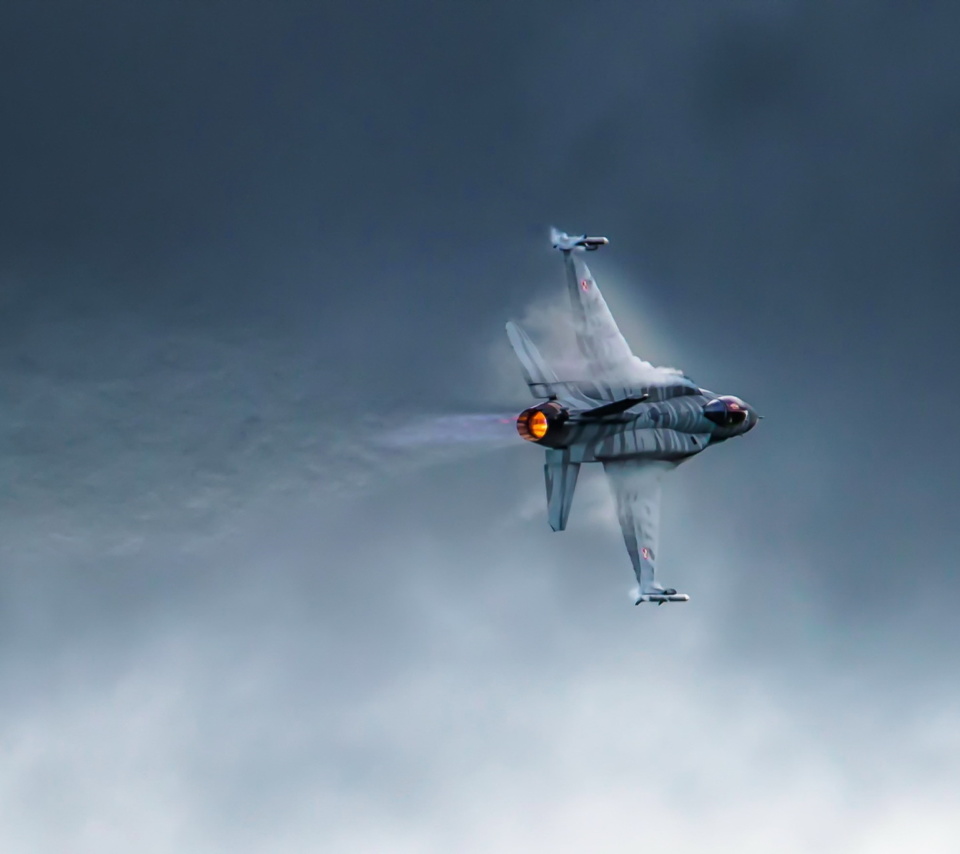Screenshot №1 pro téma F 16 Fighting Falcon 960x854