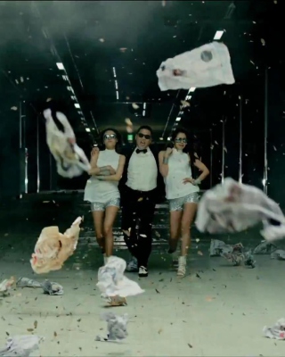 Psy - Gangnam Style Video - Obrázkek zdarma pro 132x176