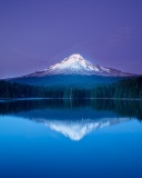 Sfondi Mountains with lake reflection 128x160