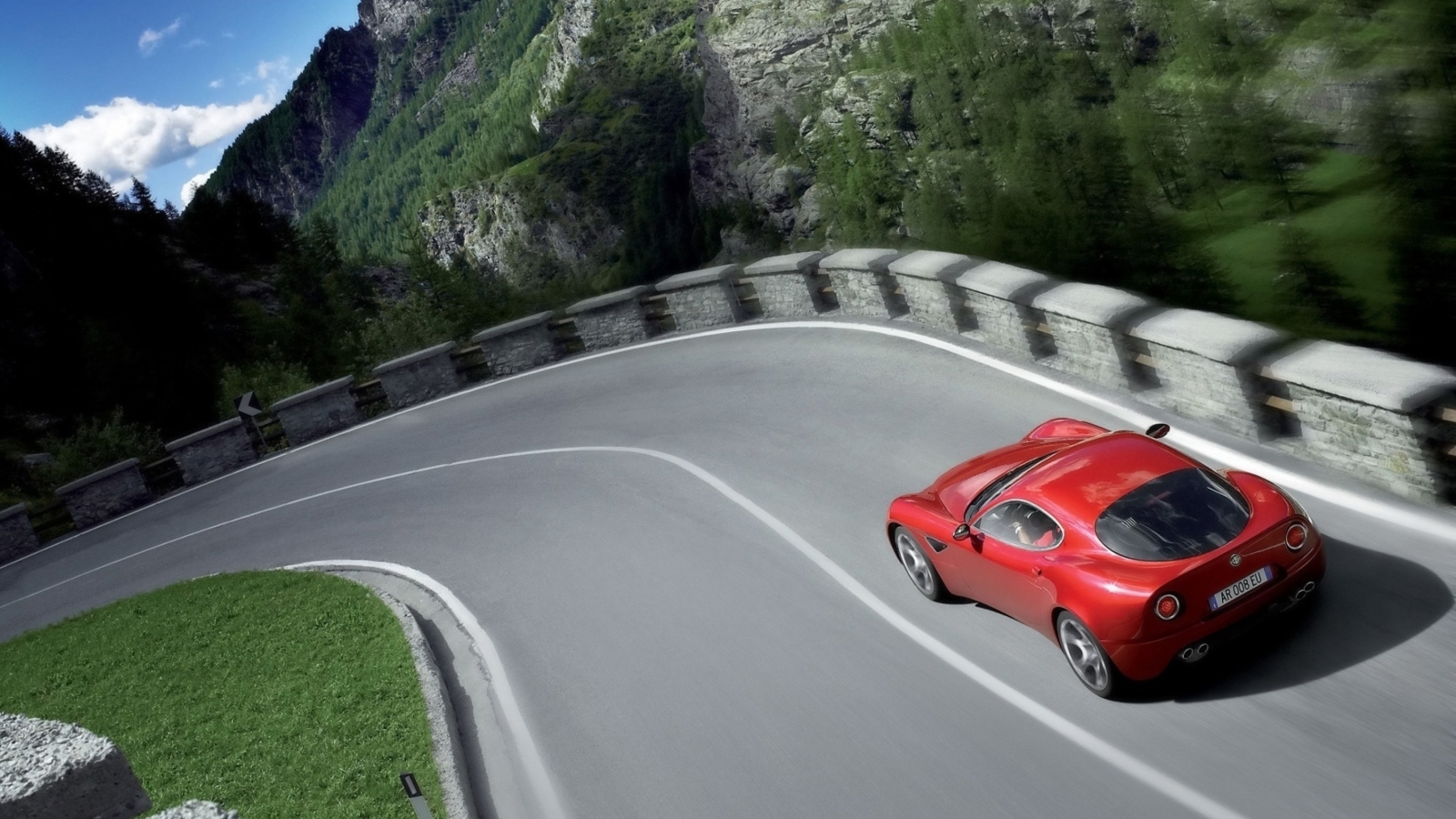 Red Alfa Romeo screenshot #1 1600x900