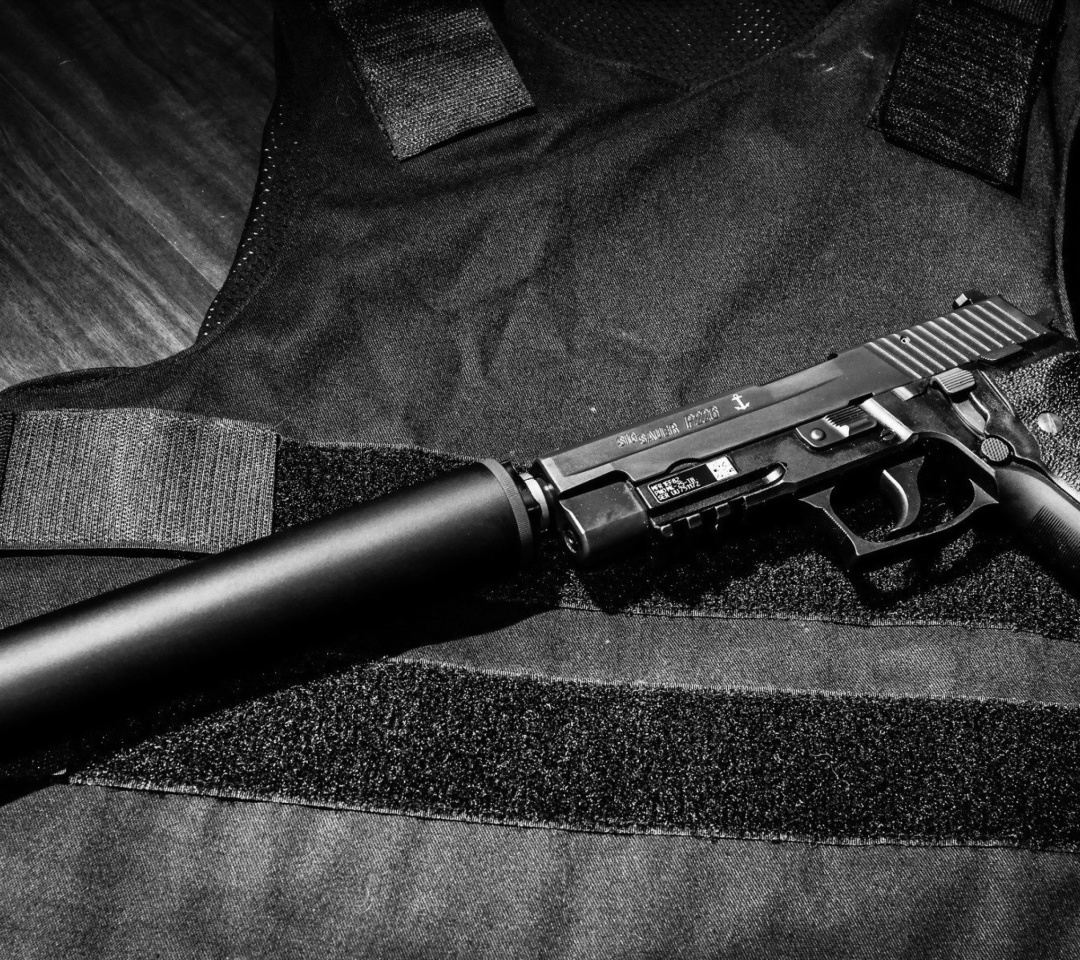 Pistol SigSauer P226 wallpaper 1080x960