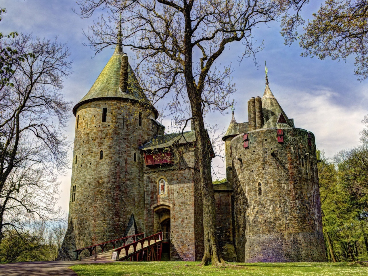 Das Castell Coch in South Wales Wallpaper 1280x960