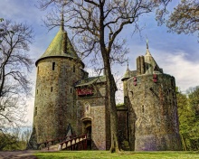 Screenshot №1 pro téma Castell Coch in South Wales 220x176