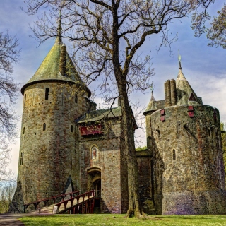 Castell Coch in South Wales sfondi gratuiti per iPad