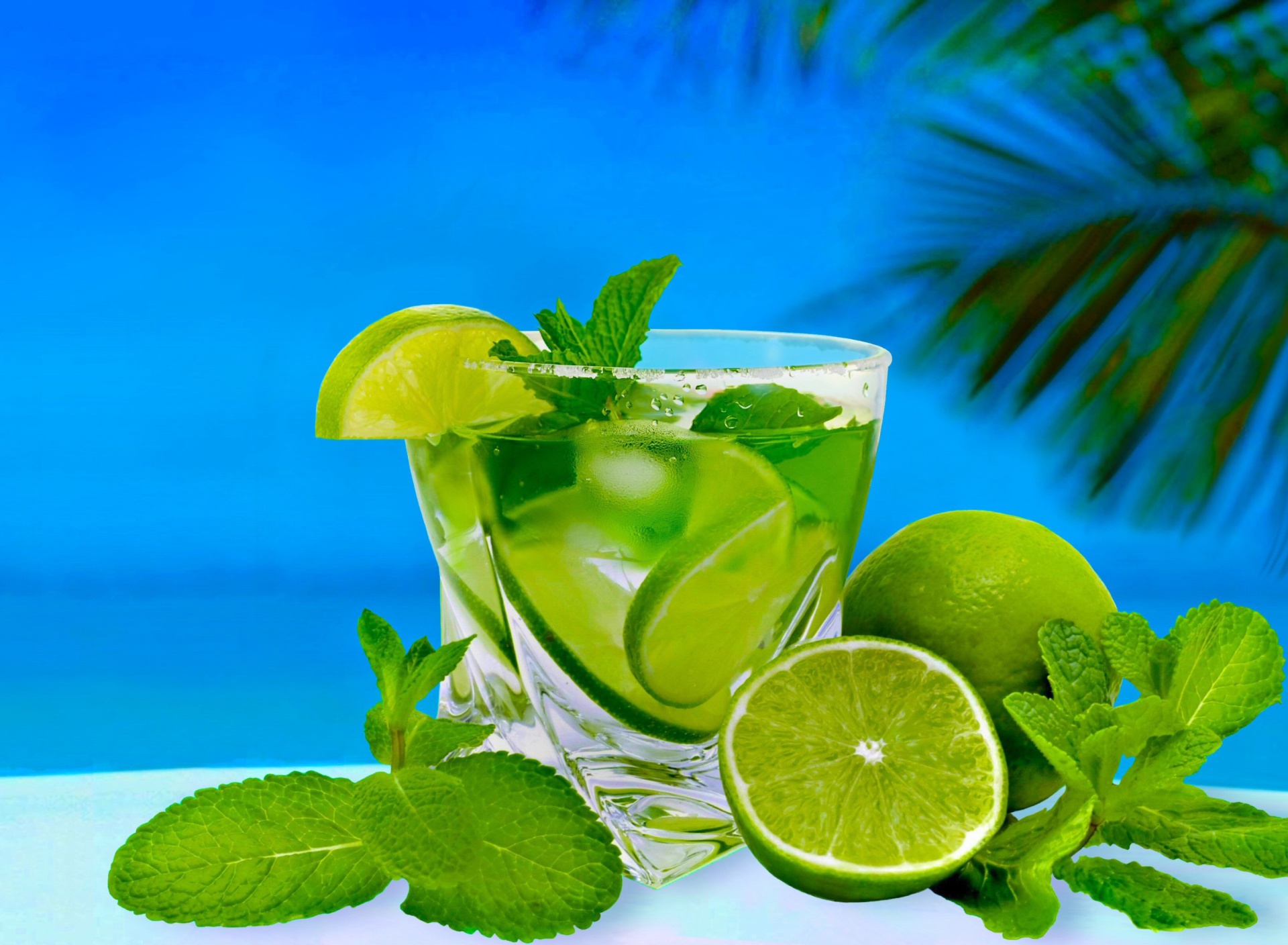 Mojito on Beach wallpaper 1920x1408