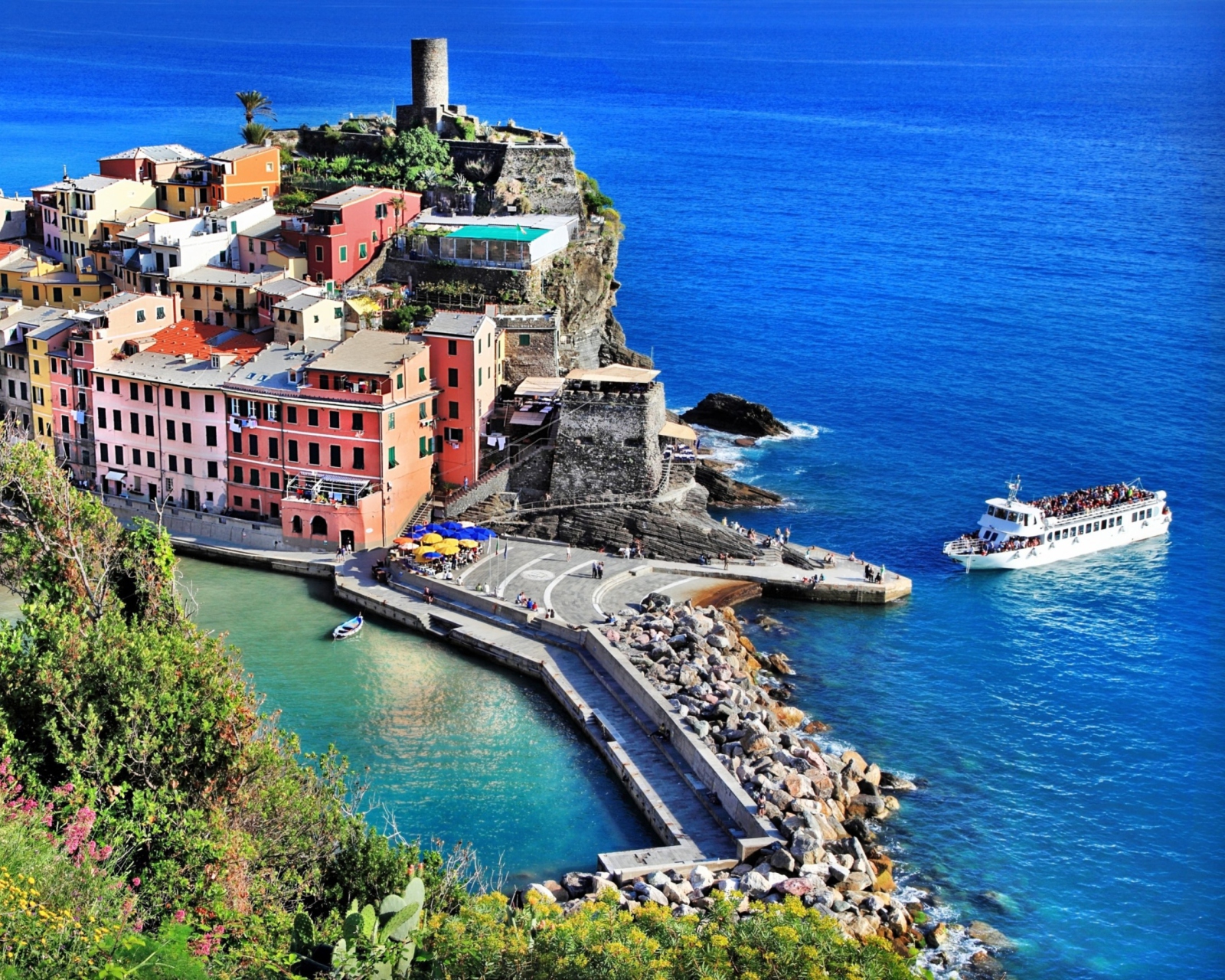 Fondo de pantalla Ligurian Sea 1600x1280