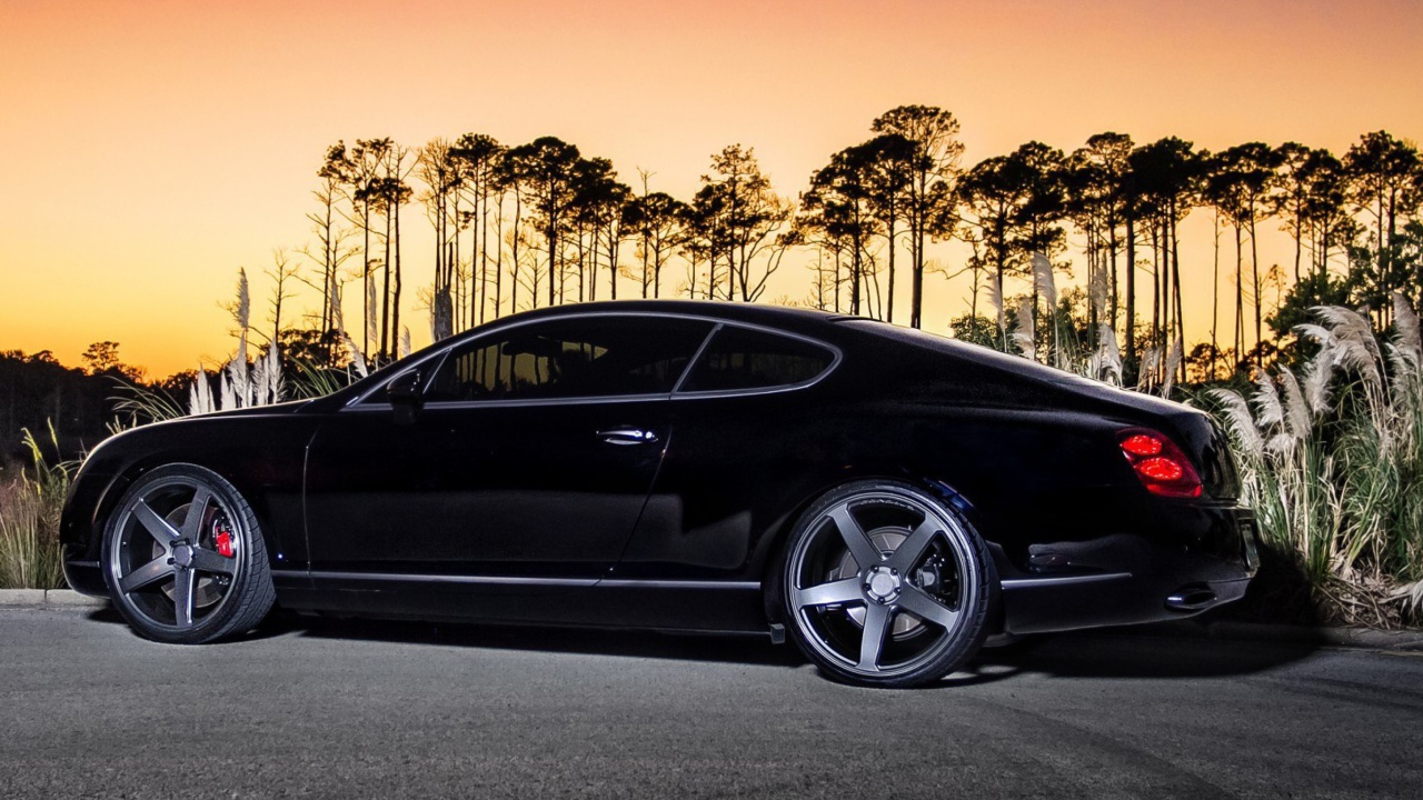 Screenshot №1 pro téma Bentley Continental GT 1280x720