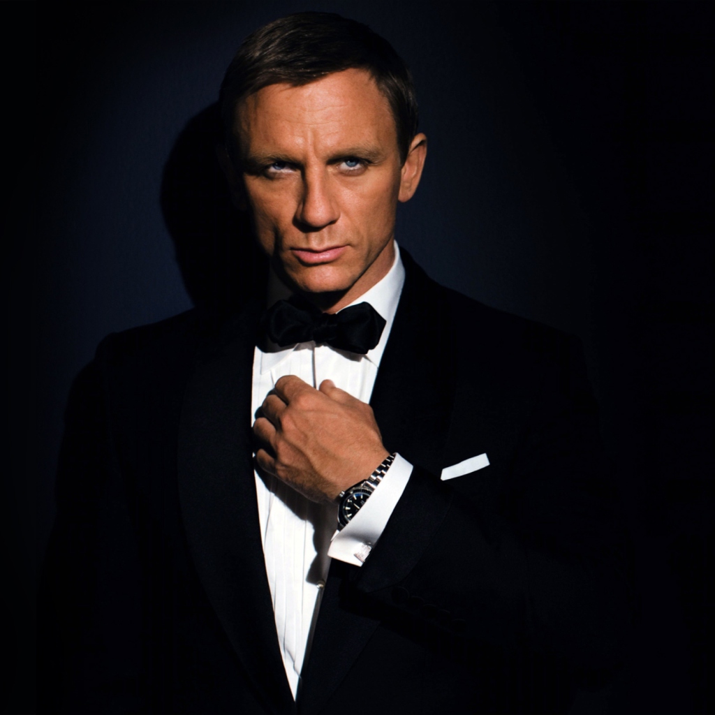 James Bond Suit wallpaper 1024x1024