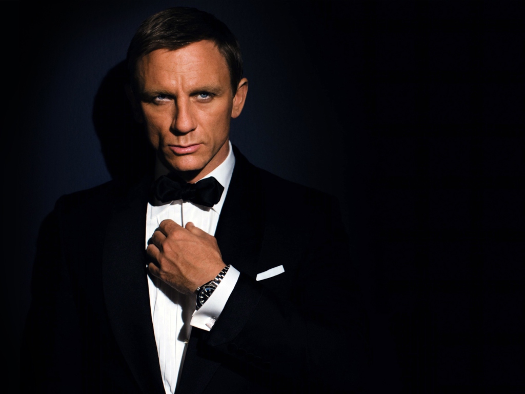 Das James Bond Suit Wallpaper 1024x768