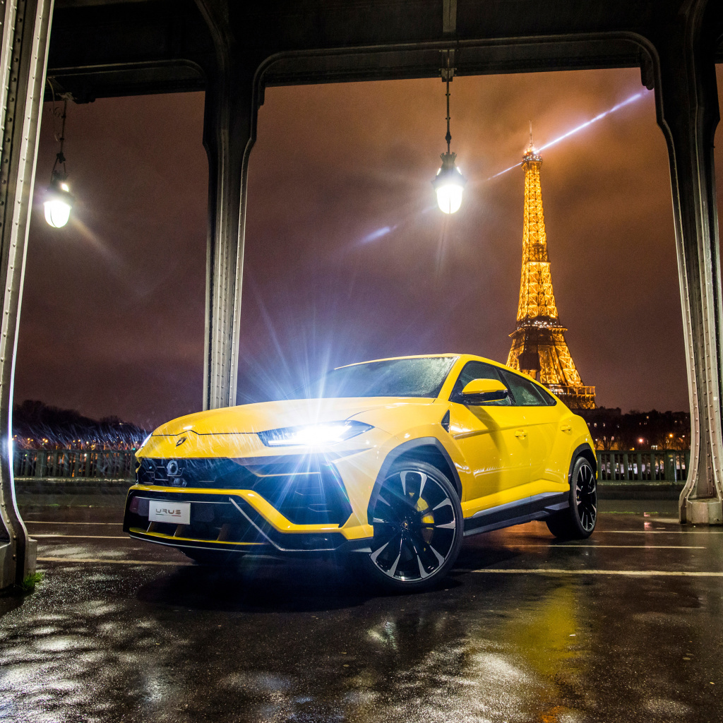 Lamborghini Urus wallpaper 1024x1024