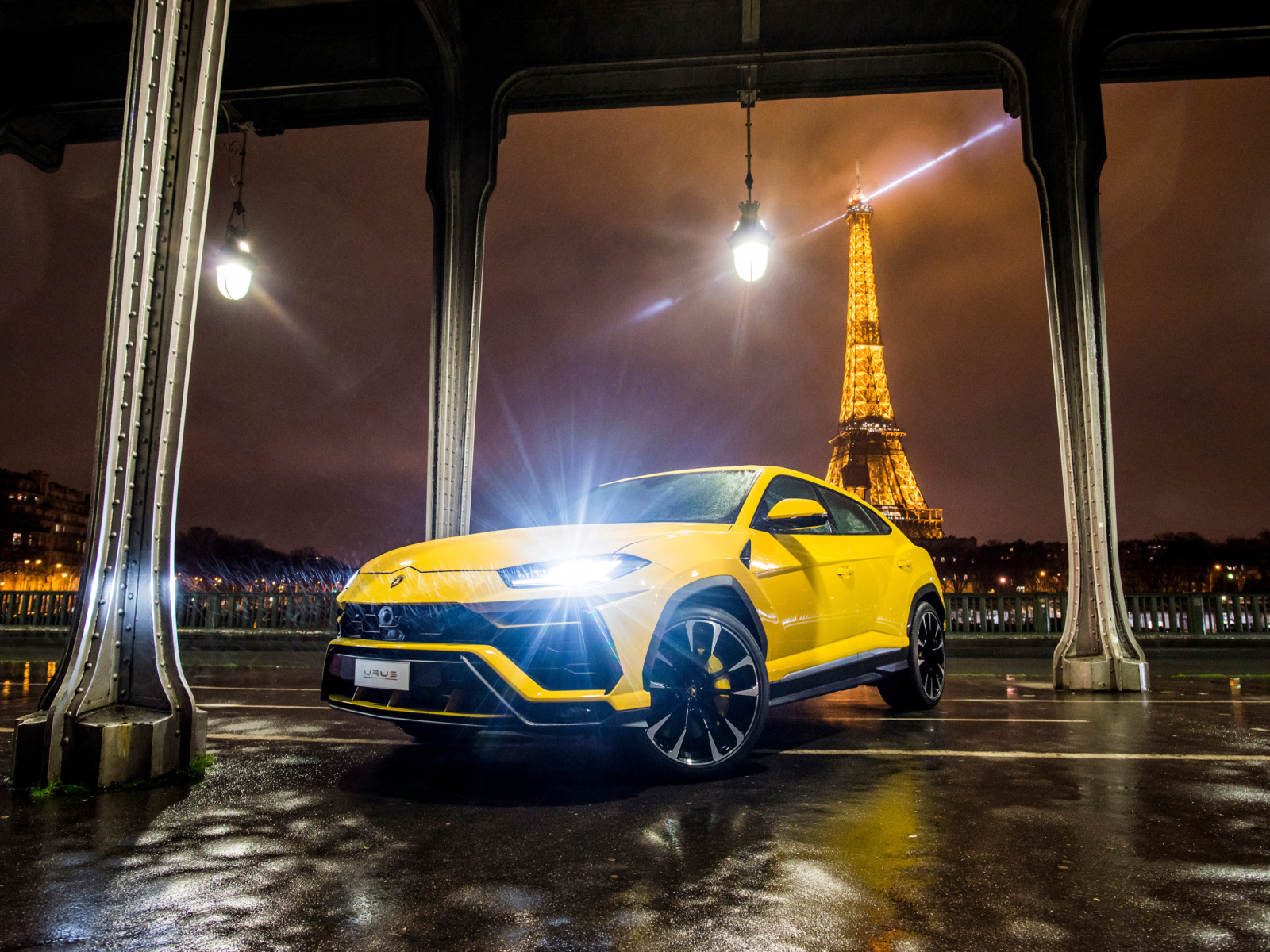 Sfondi Lamborghini Urus 1600x1200