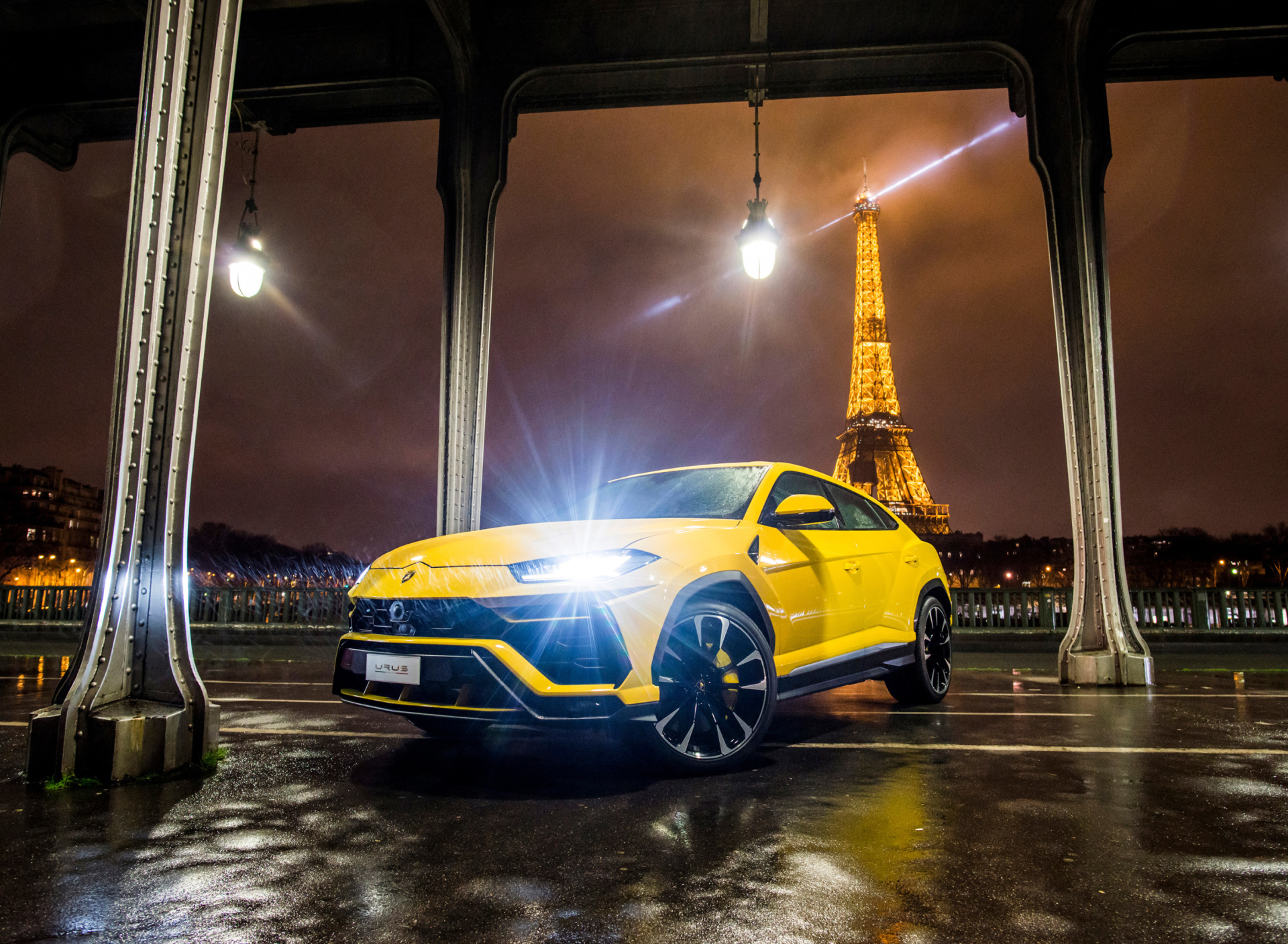 Sfondi Lamborghini Urus 1920x1408