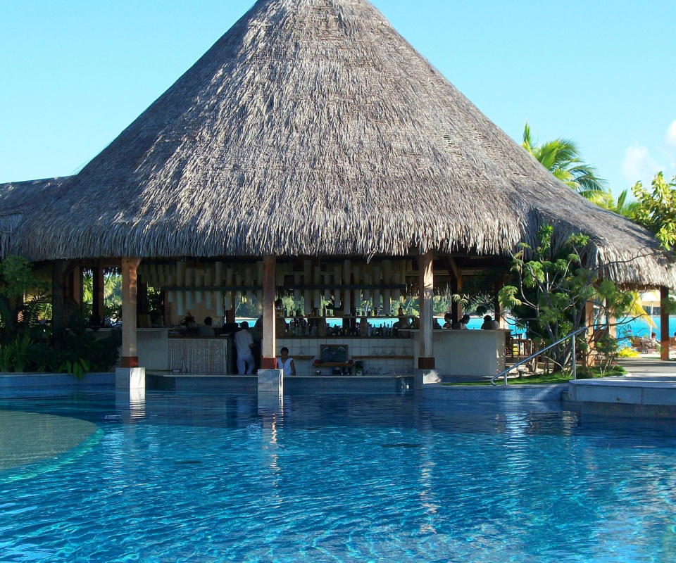 Bar in tropical hotel wallpaper 960x800