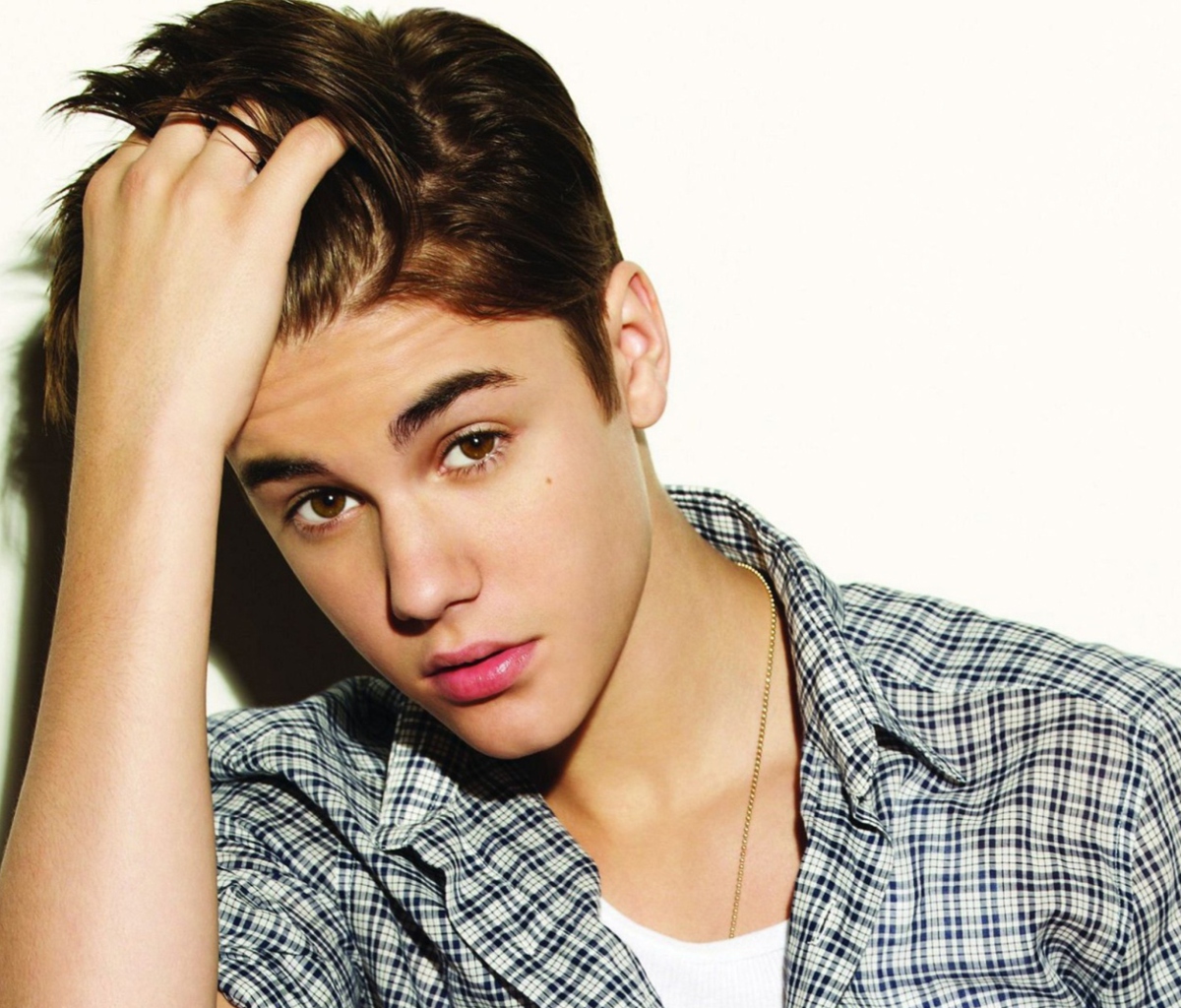 Fondo de pantalla Justin Bieber 1200x1024