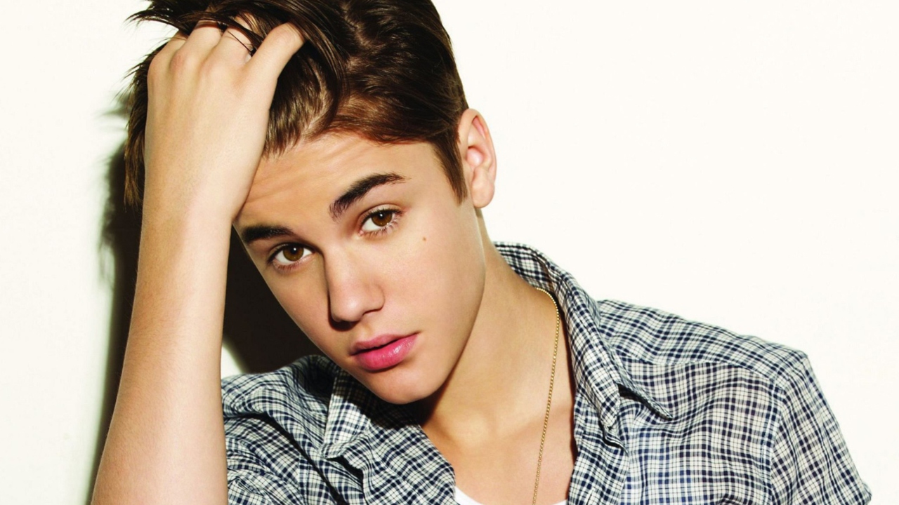 Justin Bieber wallpaper 1280x720