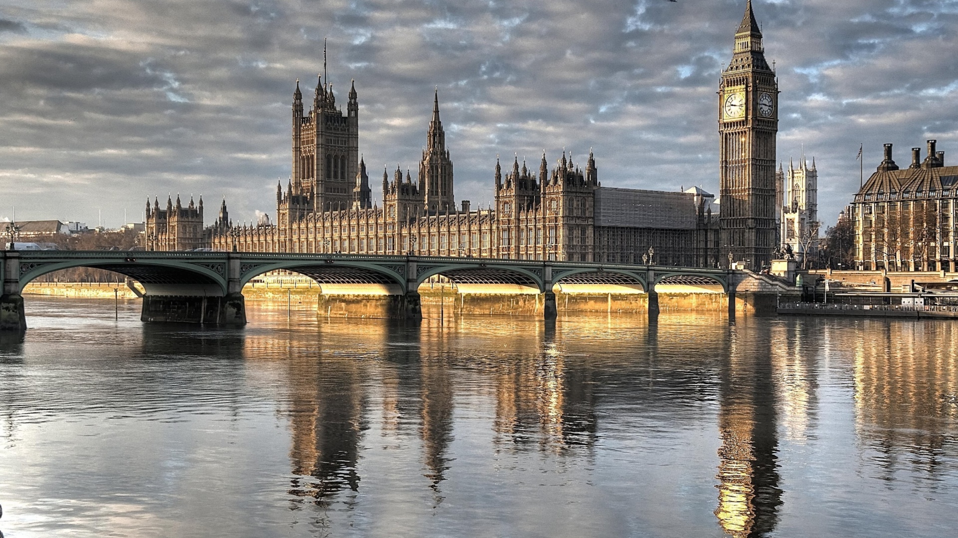 Fondo de pantalla Palace of Westminster in London 1920x1080