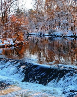 Winter Stream - Obrázkek zdarma pro 240x320