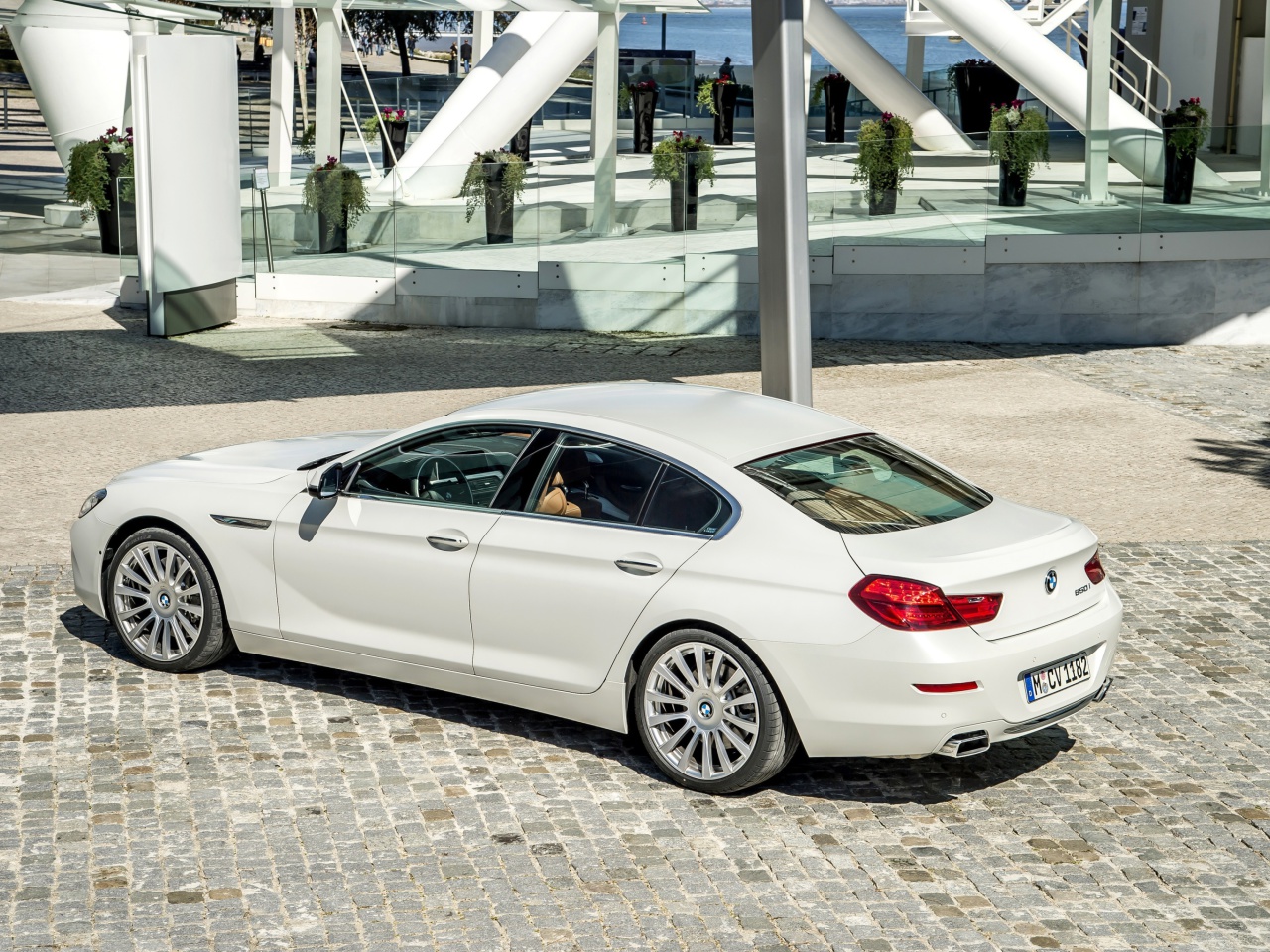 Fondo de pantalla BMW 650i Gran Coupe 1280x960