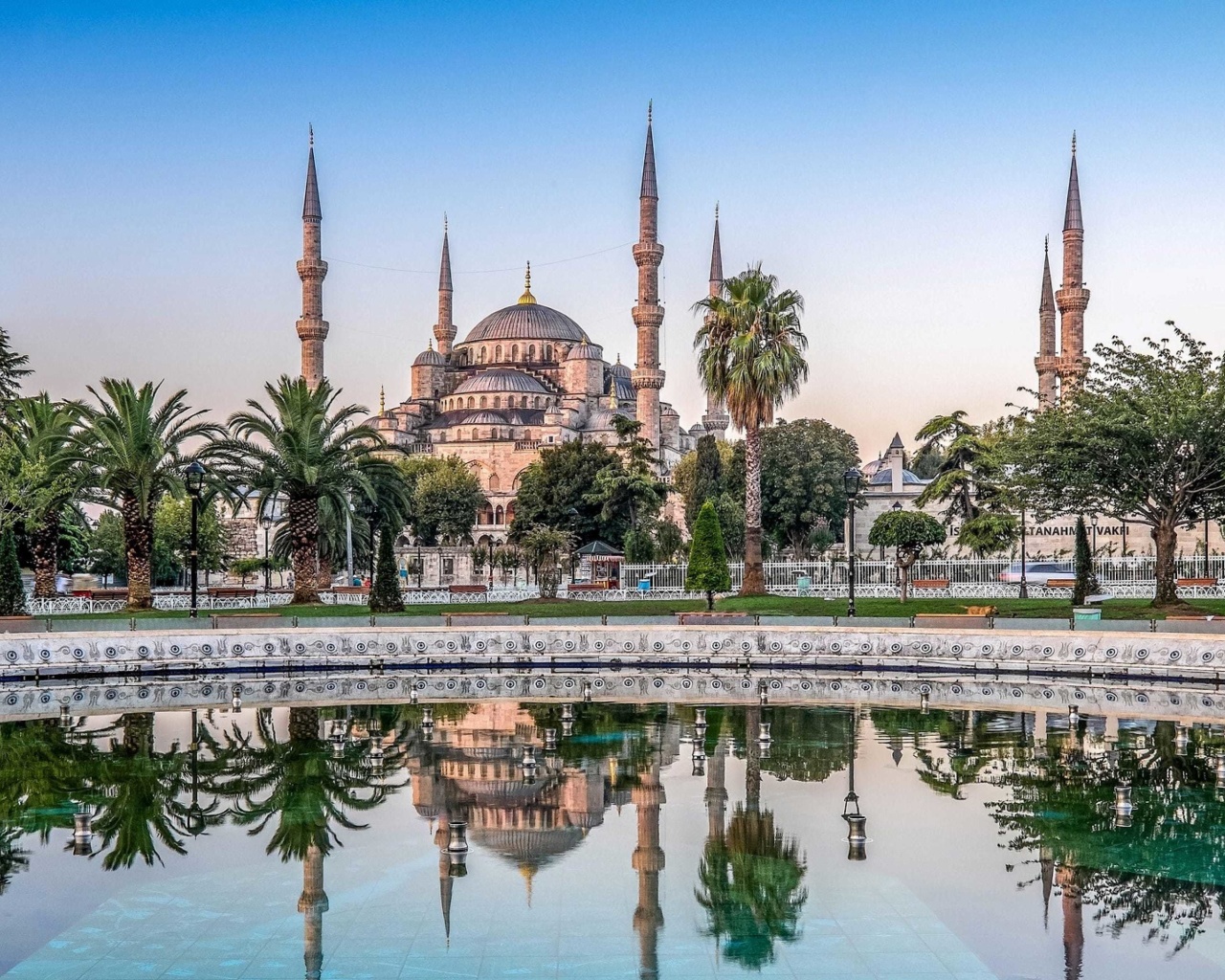 Screenshot №1 pro téma Istanbul Mosque HD 1280x1024