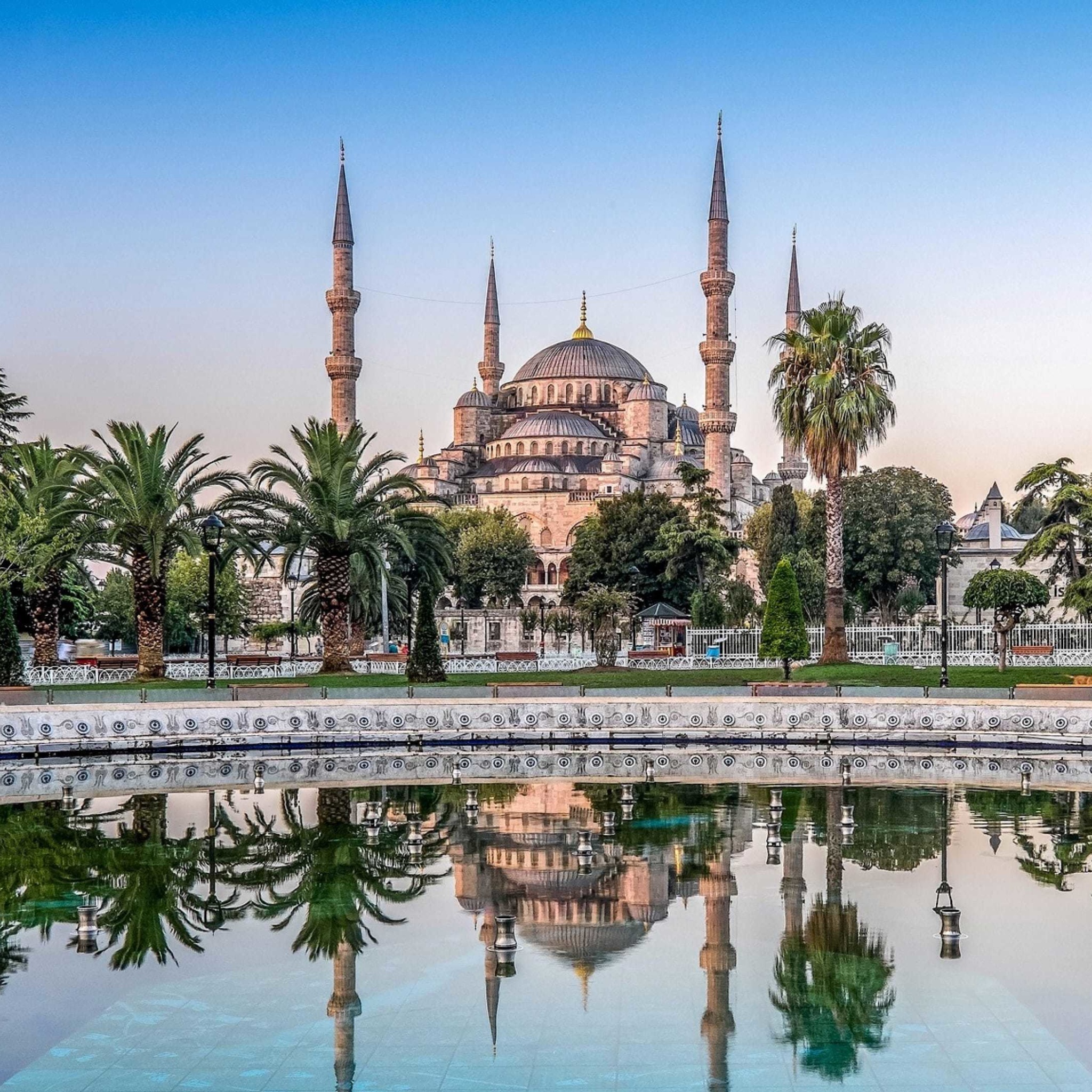 Das Istanbul Mosque HD Wallpaper 2048x2048