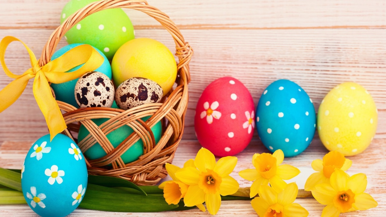 Обои Easter Spring Daffodils Flowers and Eggs Decorations 1280x720