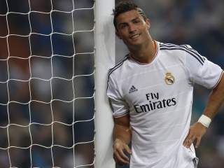 Screenshot №1 pro téma Cristiano Ronaldo 320x240
