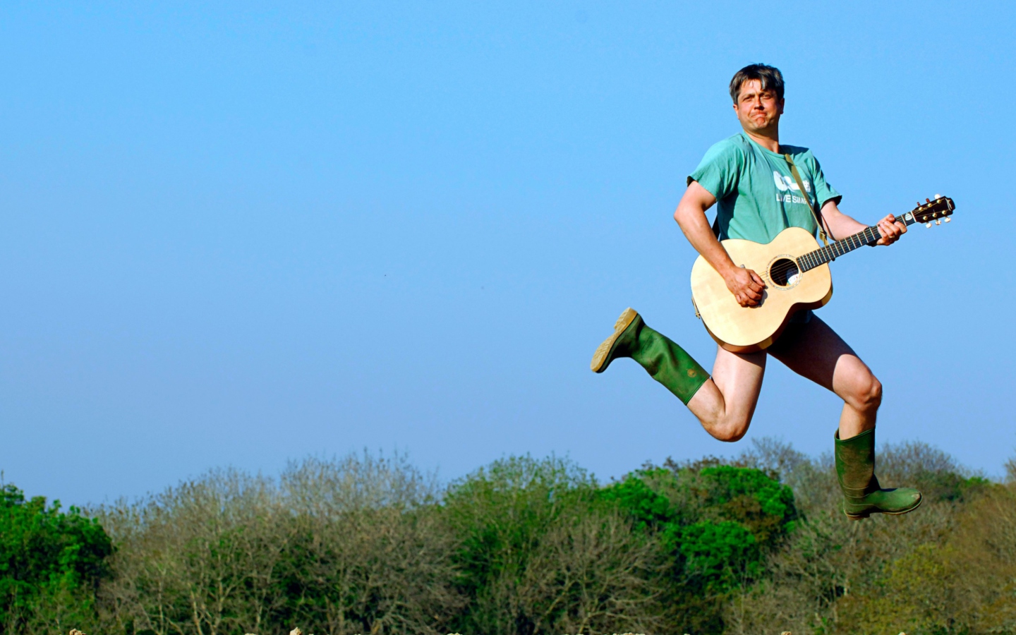 Man With Guitar screenshot #1 1440x900