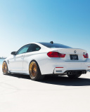 Screenshot №1 pro téma BMW M4 Grand Tourer 128x160