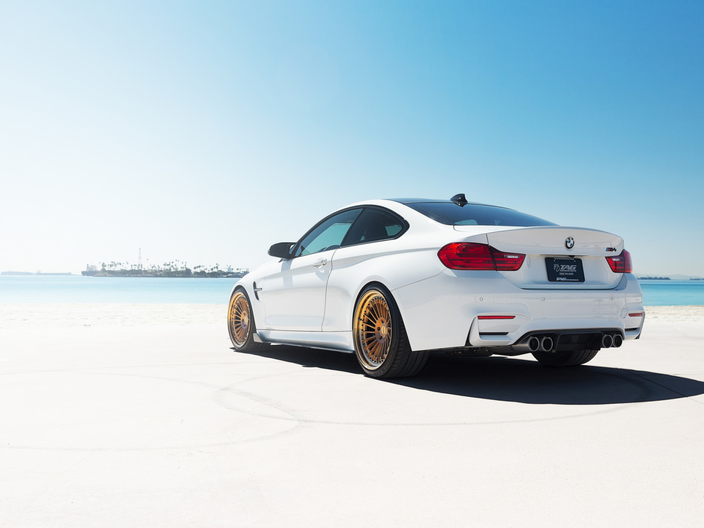 Das BMW M4 Grand Tourer Wallpaper 1400x1050