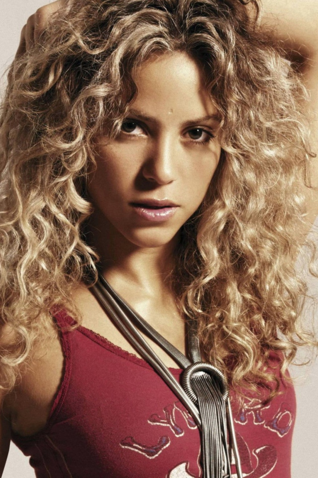 Fondo de pantalla Shakira 640x960