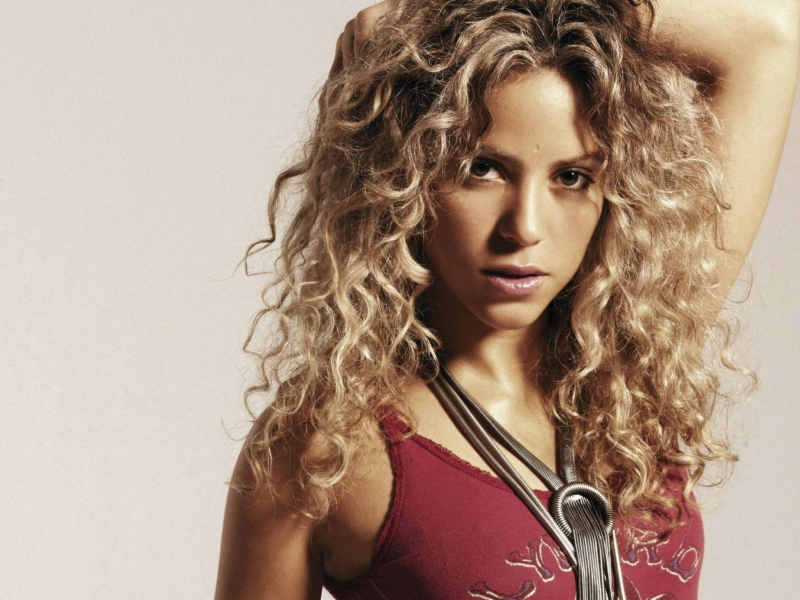 Fondo de pantalla Shakira 800x600