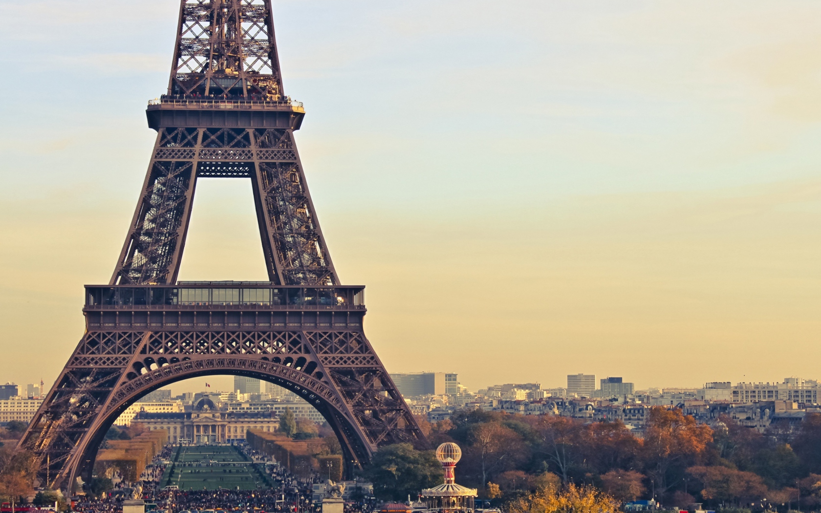 Screenshot №1 pro téma Paris Eiffel Tower 1680x1050