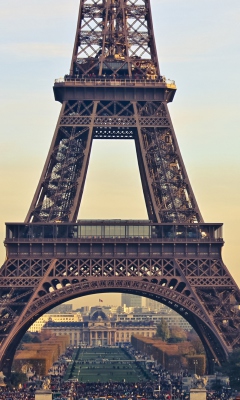 Fondo de pantalla Paris Eiffel Tower 240x400