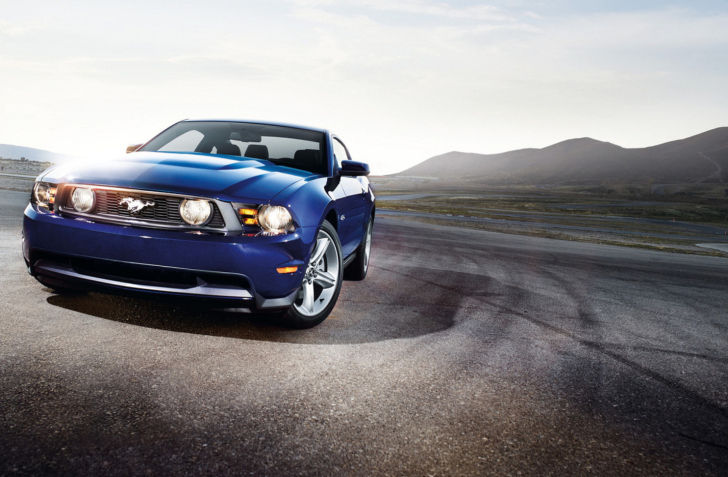 Обои Blue Ford Mustang